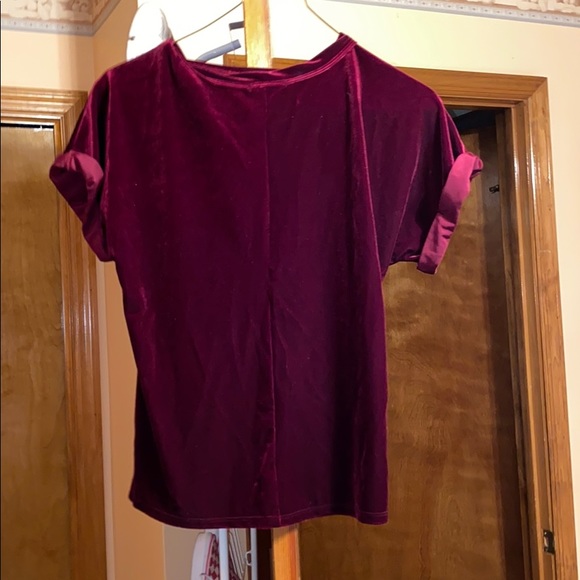 Red velvet top - Picture 2 of 5